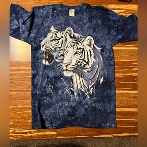 Vintage rainforest cafe Blue Tiger Graphic T-Shirt